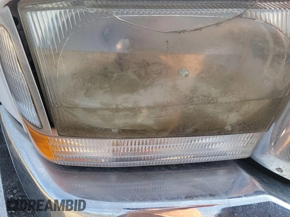 2002 Ford F-350 XL with VIN 1FTSX31F62EC42774, listed as a IAAI auction lot 42566371 with 197,792 mi miles and . Bid and sale history available at DreamBid. Image 3.