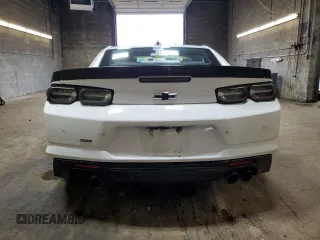 2021 Chevrolet Camaro 2SS z VIN 1G1FG1R72M0116584, wystawiony jako Copart lot #58337025 z przebiegiem 92 806 mil mil oraz Szkoda całkowita • Salvage title. Historia ofert i sprzedaży dostępna na DreamBid. Obrazek 6.