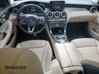 2017 Mercedes-Benz C 300 с VIN 55SWF4KB5HU217196, выставлен на аукционе Copart как лот 59295625 с пробегом 72 689 миль миль и Списание • Salvage title. История ставок и продаж доступна на DreamBid. Изображение 8.