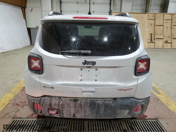 2021 Jeep Renegade Trailhawk with VIN ZACNJDC16MPM23404, listed as a Copart auction lot 86534924 with 43,849 mi miles and Salvage Title. Bid and sale history available at carsss.com. Image 6.