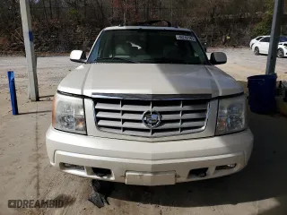 2005 Cadillac Escalade with VIN 1GYEC63N85R267956, listed as a Copart auction lot 46245185 with 85,946 mi miles and Salvage Title. Bid and sale history available at carsss.com. Image 5.