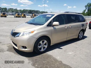 2014 Toyota Sienna LE AAS with VIN 5TDKK3DC9ES487339, listed as a Copart auction lot 58402275 with 203,965 mi miles and Salvage title. Bid and sale history available at DreamBid. Image 1.
