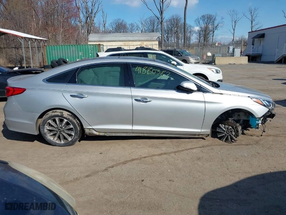 2016 Hyundai Sonata 2.4L Sport with VIN 5NPE34AF7GH431391, listed as a IAAI auction lot 41880383 with 123,546 mi miles. Bid and sale history available at carsss.com. Image 14.
