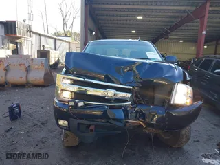 2007 Chevrolet Silverado 1500 LTZ with VIN 2GCEK13M471506806, listed as a IAAI auction lot 41578407 with 155,506 mi miles. Bid and sale history available at carsss.com. Image 6.