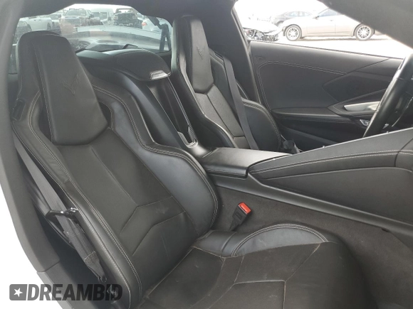 2024 Chevrolet Corvette 1LT z VIN 1G1YA2D42R5129570, wystawiony jako Copart lot #52635945 z przebiegiem Nie podano mil oraz Szkoda całkowita • Salvage title. Historia ofert i sprzedaży dostępna na DreamBid. Obrazek 10.