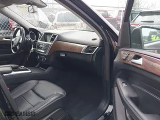 2012 Mercedes-Benz M-Class ML 350 with VIN 4JGDA5HB4CA001311, listed as a IAAI auction lot 41978079 with 143,328 mi miles. Bid and sale history available at carsss.com. Image 5.