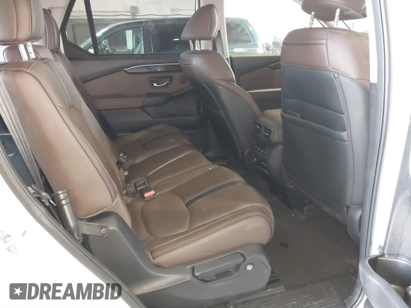 2023 Honda Pilot Elite with VIN 5FNYG1H85PB055926, listed as a IAAI auction lot 40416361 with 16,121 mi miles. Bid and sale history available at carsss.com. Image 8.