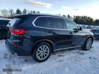 2021 BMW X5 xDrive40i with VIN 5UXCR6C06M9H35683, listed as a Copart auction lot 87386054 with 33,331 mi miles and Salvage Title. Bid and sale history available at carsss.com. Image 3.