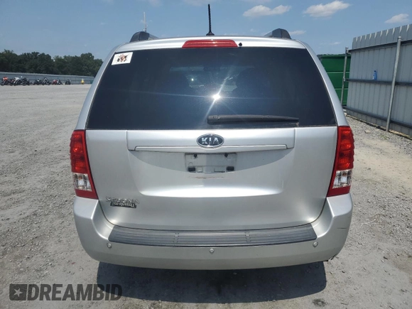 2012 Kia Sedona LX with VIN KNDMG4C79C6471109, listed as a Copart auction lot 68013564 with 229,316 mi miles and Salvage Title. Bid and sale history available at carsss.com. Image 6.