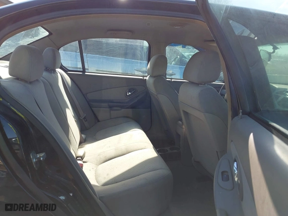 2005 Chevrolet Malibu with VIN 1G1ZS52F95F263925, listed as a IAAI auction lot 41843641 with 184,001 mi miles. Bid and sale history available at carsss.com. Image 8.