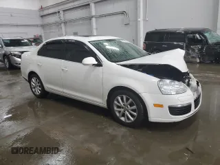 2010 Volkswagen Jetta SE с VIN 3VWRZ7AJ2AM013972, выставлен на аукционе Copart как лот 58512185 с пробегом 120 805 миль миль и Списание • Salvage title. История ставок и продаж доступна на DreamBid. Изображение 4.