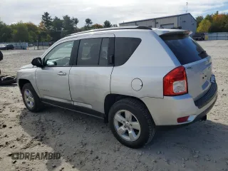2013 Jeep Compass High Altitude with VIN 1C4NJCEA6DD208419, listed as a Copart auction lot 76323074 with 183,575 mi miles and Clean Title. Bid and sale history available at carsss.com. Image 2.