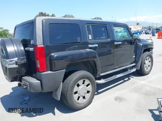 2008 Hummer H3 SUV with VIN 5GTEN13E888143319, listed as a IAAI auction lot 42180122 with 148,473 mi miles and . Bid and sale history available at DreamBid. Image 4.
