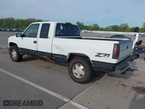 1997 Chevrolet Silverado 1500 with VIN 1GCEK19R5VE232708, listed as a IAAI auction lot 42197468 with 208,458 mi miles and . Bid and sale history available at DreamBid. Image 3.
