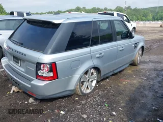 2012 Land Rover Range Rover Sport HSE Lux z VIN SALSK2D41CA736626, wystawiony jako IAAI lot #42276672 z przebiegiem 124 555 mil mil oraz . Historia ofert i sprzedaży dostępna na DreamBid. Obrazek 4.