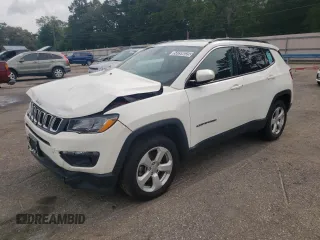 2019 Jeep Compass Latitude z VIN 3C4NJDBB8KT760837, wystawiony jako Copart lot #58399035 z przebiegiem 117 188 mil mil oraz Czysty tytuł • Clean title. Historia ofert i sprzedaży dostępna na DreamBid. Obrazek 1.