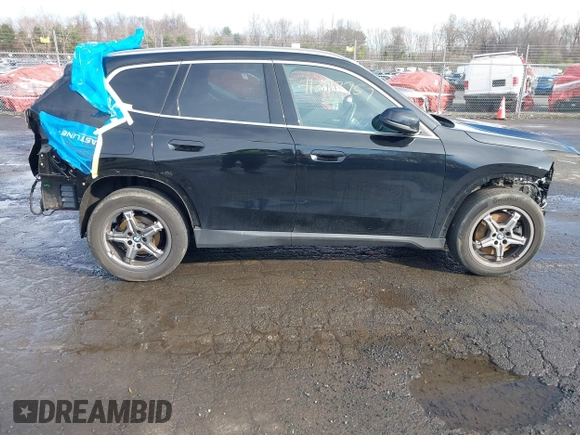 2023 BMW X1 xDrive28i with VIN WBX73EF08P5W69000, listed as a IAAI auction lot 41833757 with 16,667 mi miles and . Bid and sale history available at DreamBid. Image 14.
