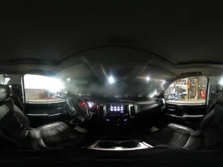 2016 GMC Sierra 3500HD Denali z VIN 1GT42YE83GF142410, wystawiony jako Copart lot #49628925 z przebiegiem 210 385 mil mil oraz Szkoda całkowita • Salvage title. Historia ofert i sprzedaży dostępna na DreamBid. Obrazek 14.