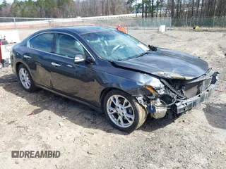 2013 Nissan Maxima SV with VIN 1N4AA5AP1DC842866, listed as a IAAI auction lot 41732347 with 207,643 mi miles and . Bid and sale history available at carsss.com. Image 1.