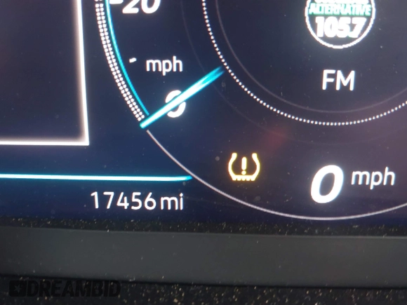 2023 Volkswagen Jetta GLI Autobahn z VIN 3VW2T7BU2PM054137, wystawiony jako IAAI lot #42029063 z przebiegiem 17 456 mil mil oraz . Historia ofert i sprzedaży dostępna na DreamBid. Obrazek 16.