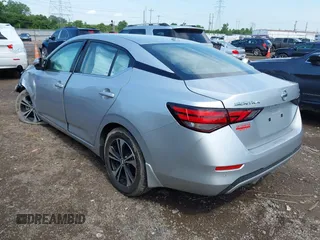2022 Nissan Sentra SV z VIN 3N1AB8CV4NY301245, wystawiony jako IAAI lot #42275485 z przebiegiem 26 145 mil mil oraz . Historia ofert i sprzedaży dostępna na DreamBid. Obrazek 3.