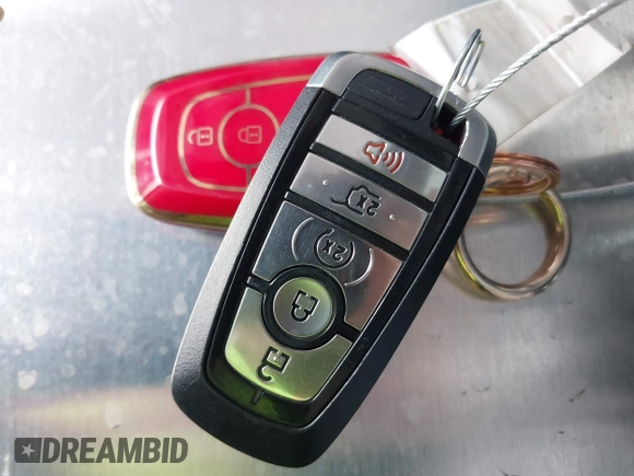2022 Ford Explorer ST-Line z VIN 1FMSK7KH5NGA21032, wystawiony jako IAAI lot #42212415 z przebiegiem 49 034 mil mil oraz . Historia ofert i sprzedaży dostępna na DreamBid. Obrazek 11.