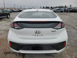 2020 Hyundai Ioniq SE with VIN KMHC65LD2LU214181, listed as a Copart auction lot 44080285 with 76,226 mi miles and Salvage title. Bid and sale history available at DreamBid. Image 6.