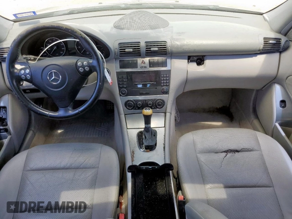 2005 Mercedes-Benz C 230 Kompressor z VIN WDBRF40J65A755885, wystawiony jako Copart lot #62019525 z przebiegiem 112 438 mil mil oraz Szkoda całkowita • Salvage title. Historia ofert i sprzedaży dostępna na DreamBid. Obrazek 8.