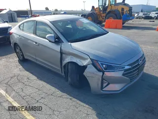 2020 Hyundai Elantra SEL z VIN 5NPD84LF0LH562957, wystawiony jako IAAI lot #42280413 z przebiegiem 88 505 mil mil oraz . Historia ofert i sprzedaży dostępna na DreamBid. Obrazek 1.