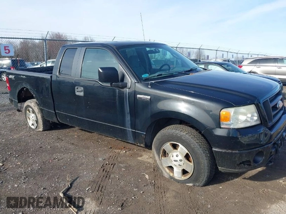 2007 Ford F-150 STX with VIN 1FTRX14W07FA39394, listed as a IAAI auction lot 41959272 with 190,477 mi miles. Bid and sale history available at carsss.com. Image 1.