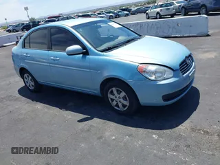 2011 Hyundai Accent GLS z VIN KMHCN4AC3BU590684, wystawiony jako IAAI lot #42395203 z przebiegiem 114 188 mil mil oraz . Historia ofert i sprzedaży dostępna na DreamBid. Obrazek 1.