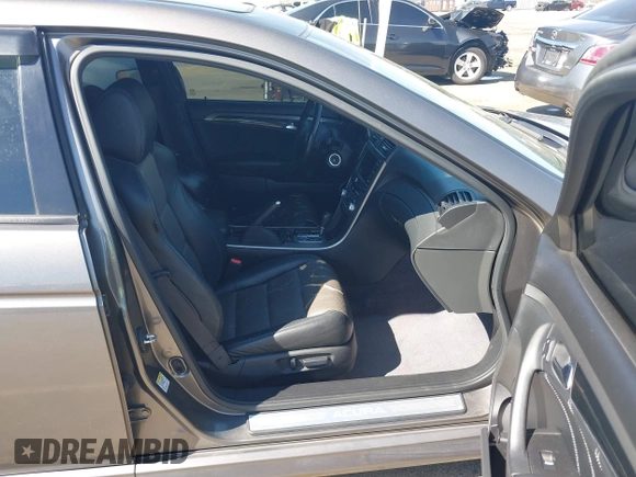 2008 Acura TL Type-S with VIN 19UUA76598A052681, listed as a IAAI auction lot 41790824 with 129,401 mi miles. Bid and sale history available at carsss.com. Image 5.