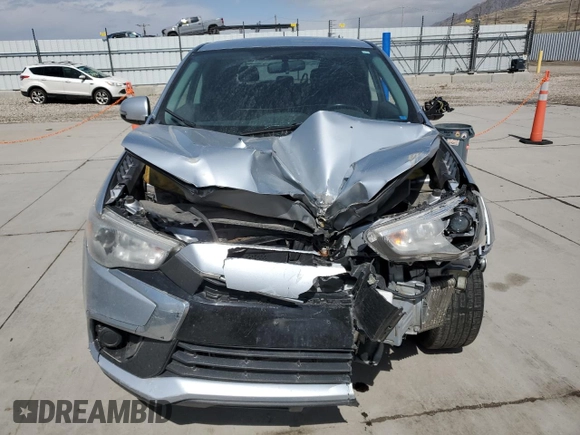 2016 Mitsubishi Outlander ES z VIN JA4AP3AU0GZ049072, wystawiony jako Copart lot #50887785 z przebiegiem 196 419 mil mil oraz Szkoda całkowita • Salvage title. Historia ofert i sprzedaży dostępna na DreamBid. Obrazek 5.