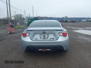 2015 Scion FR-S z VIN JF1ZNAA10F9704134, wystawiony jako IAAI lot #42167308 z przebiegiem 130 242 mil mil oraz . Historia ofert i sprzedaży dostępna na DreamBid. Obrazek 16.