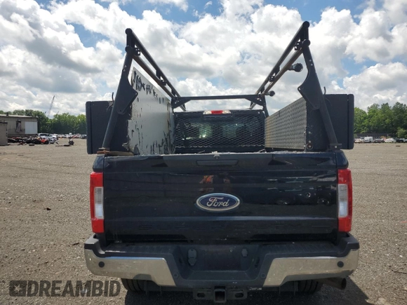 2017 Ford F-250 XLT with VIN 1FT7X2B68HED80811, listed as a Copart auction lot 62817355 with 182,225 mi miles and Clean title. Bid and sale history available at DreamBid. Image 6.