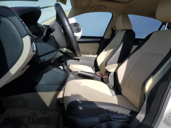 2012 Volkswagen Jetta SEL с VIN 3VWLP7AJXCM415494, выставлен на аукционе Copart как лот 81130864 с пробегом Не указан миль и Списание • Salvage title. История ставок и продаж доступна на DreamBid. Изображение 7.