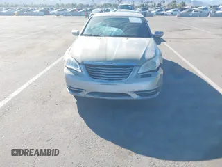 2014 Chrysler 200 LX with VIN 1C3CCBAB3EN210784, listed as a IAAI auction lot 40809915 with 177,513 mi miles. Bid and sale history available at carsss.com. Image 6.
