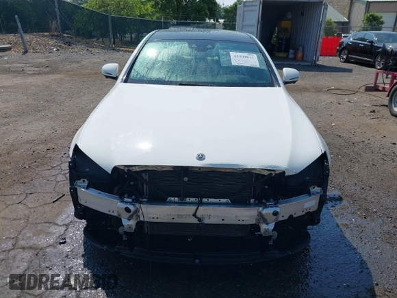 2018 Mercedes-Benz E 300 with VIN WDDZF4KB4JA370171, listed as a IAAI auction lot 42404611 with 92,944 mi miles and . Bid and sale history available at DreamBid. Image 13.