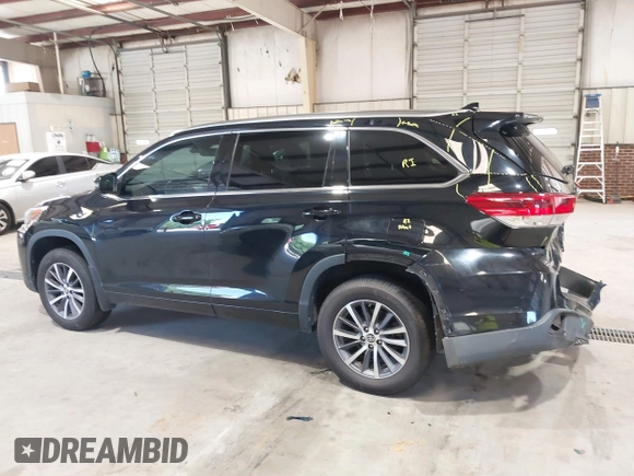 2017 Toyota Highlander XLE with VIN 5TDJZRFH6HS444309, listed as a IAAI auction lot 42640086 with 54,179 mi miles and . Bid and sale history available at DreamBid. Image 14.