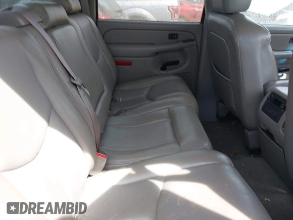 2006 GMC Sierra 1500 SLT with VIN 2GTEK13T461218774, listed as a IAAI auction lot 42148394 with 213,055 mi miles and . Bid and sale history available at carsss.com. Image 8.