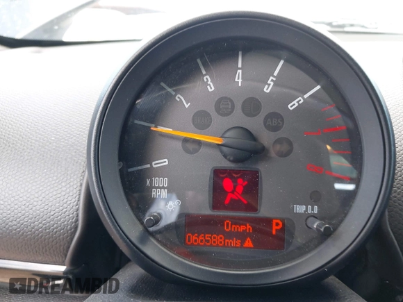 2016 MINI Countryman S with VIN WMWZC3C58GWT08660, listed as a IAAI auction lot 42407283 with 66,588 mi miles and . Bid and sale history available at DreamBid. Image 15.