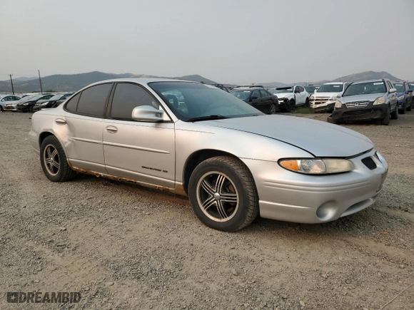 2003 Pontiac Grand Prix SE with VIN 1G2WK52J83F168210, listed as a Copart auction lot 70417014 with 177,073 mi miles and Clean Title. Bid and sale history available at carsss.com. Image 4.