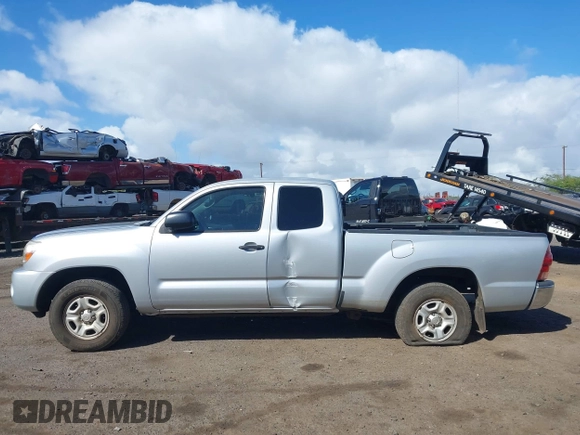 2006 Toyota Tacoma z VIN 5TETX22N86Z226440, wystawiony jako IAAI lot #41777871 z przebiegiem 218 222 mil mil oraz . Historia ofert i sprzedaży dostępna na DreamBid. Obrazek 14.