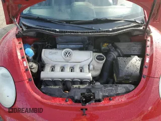 2010 Volkswagen New Beetle Coupe with VIN 3VWPG3AG9AM011291, listed as a Copart auction lot 42550185 with 105,433 mi miles and Salvage Title. Bid and sale history available at carsss.com. Image 11.