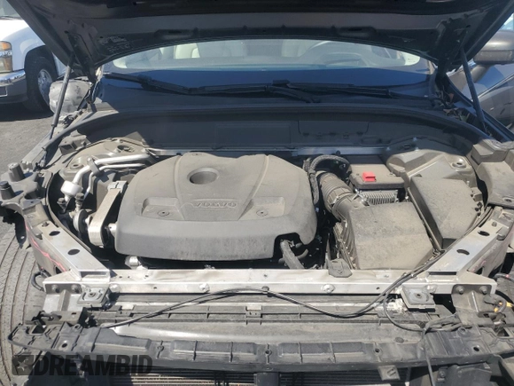 2018 Volvo XC60 Momentum with VIN LYVA22RK3JB117199, listed as a Copart auction lot 60888465 with 56,999 mi miles and Salvage title. Bid and sale history available at DreamBid. Image 12.
