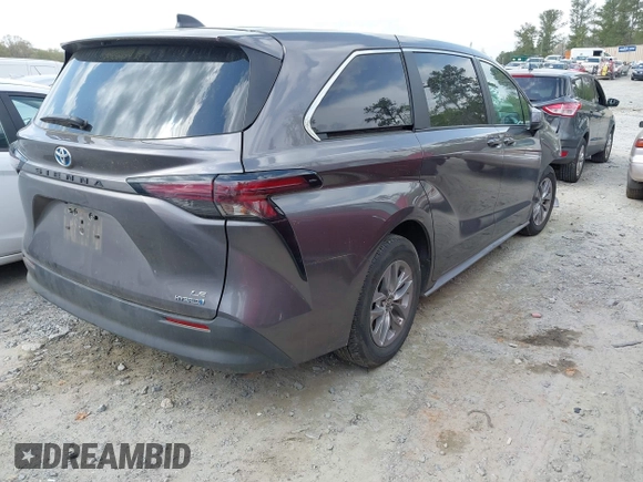 2024 Toyota Sienna LE with VIN 5TDKRKEC5RS202419, listed as a IAAI auction lot 41876213 with 14,986 mi miles. Bid and sale history available at carsss.com. Image 4.