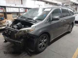 2017 Toyota Sienna SE with VIN 5TDXZ3DC1HS841425, listed as a IAAI auction lot 42053676 with 66,406 mi miles and . Bid and sale history available at DreamBid. Image 18.