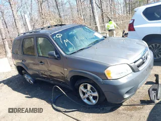 2006 Mazda Tribute i with VIN 4F2YZ92Z16KM25216, listed as a IAAI auction lot 41664006 with 228,222 mi miles and . Bid and sale history available at carsss.com. Image 1.