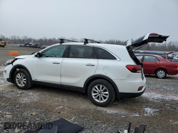2019 Kia Sorento LX V6 with VIN 5XYPGDA53KG572916, listed as a Copart auction lot 46332115 with 93,941 mi miles and Salvage Title. Bid and sale history available at carsss.com. Image 2.