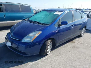 2009 Toyota Prius with VIN JTDKB20U297856633, listed as a IAAI auction lot 42013442 with 247,448 mi miles. Bid and sale history available at carsss.com. Image 2.